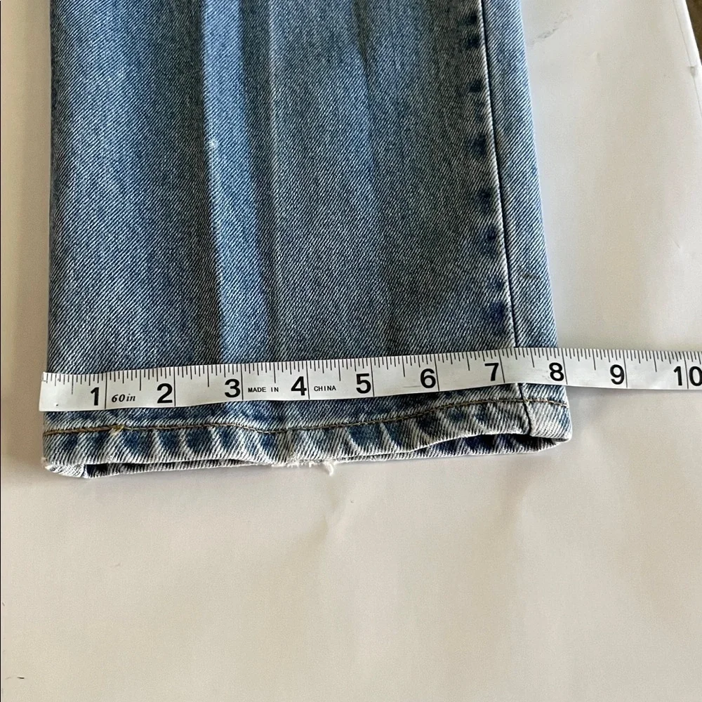Vintage Levi’s 550 Relaxed Fit Size 36 x 32